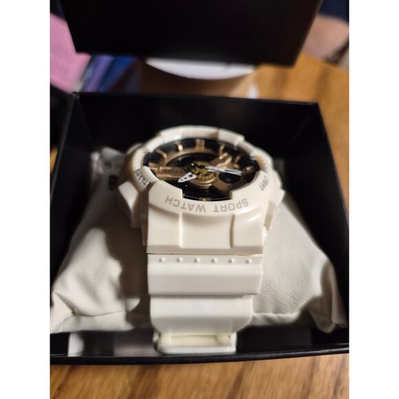 Activa x Invicta watch - Picture 3 of 3